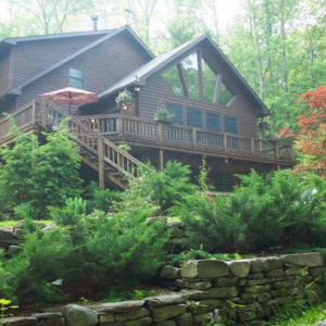 Bear Mountain Lodge